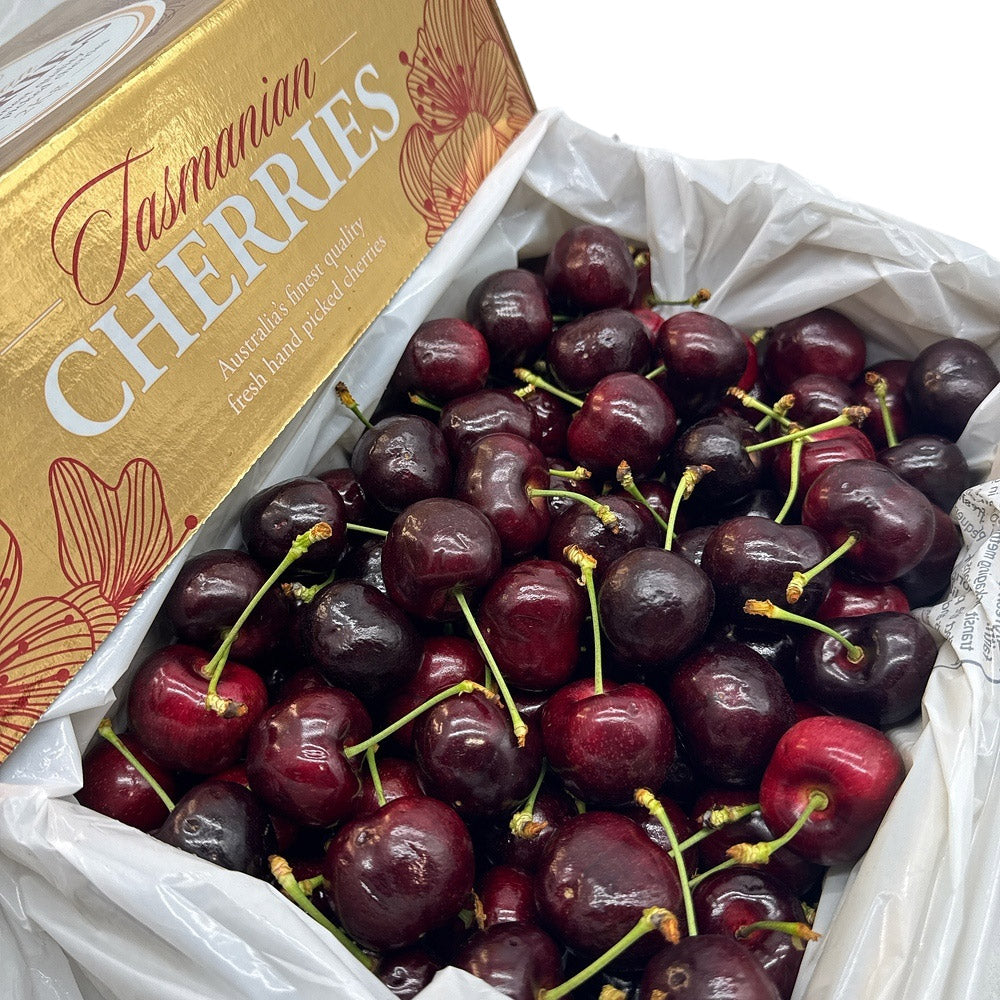 Tasmanian-Dark-Cherries-Gift-Box---34mm+,-2kg-1