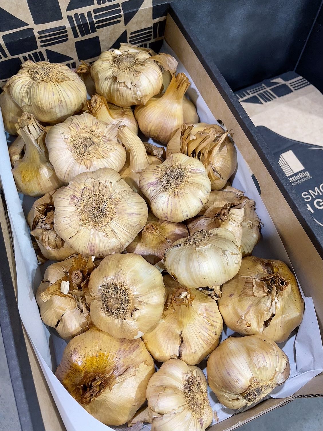 Cold-Smoked-Garlic---250-300g-1