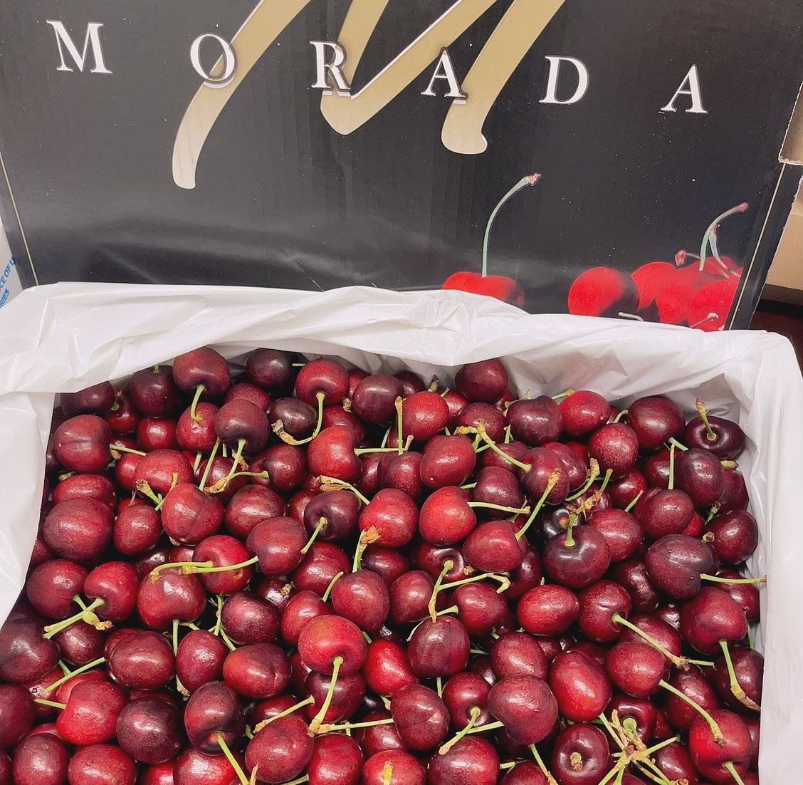 Morada-Imported-Red-Cherries-from-USA---5kg-Box-1