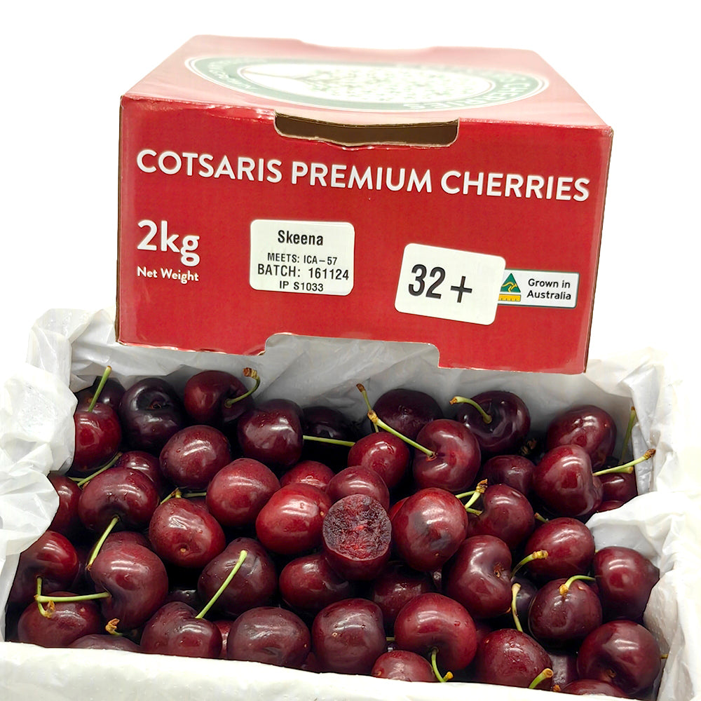 Cotsaris-Skeena-Cherries-Gift-Box-32mm+---2kg-1