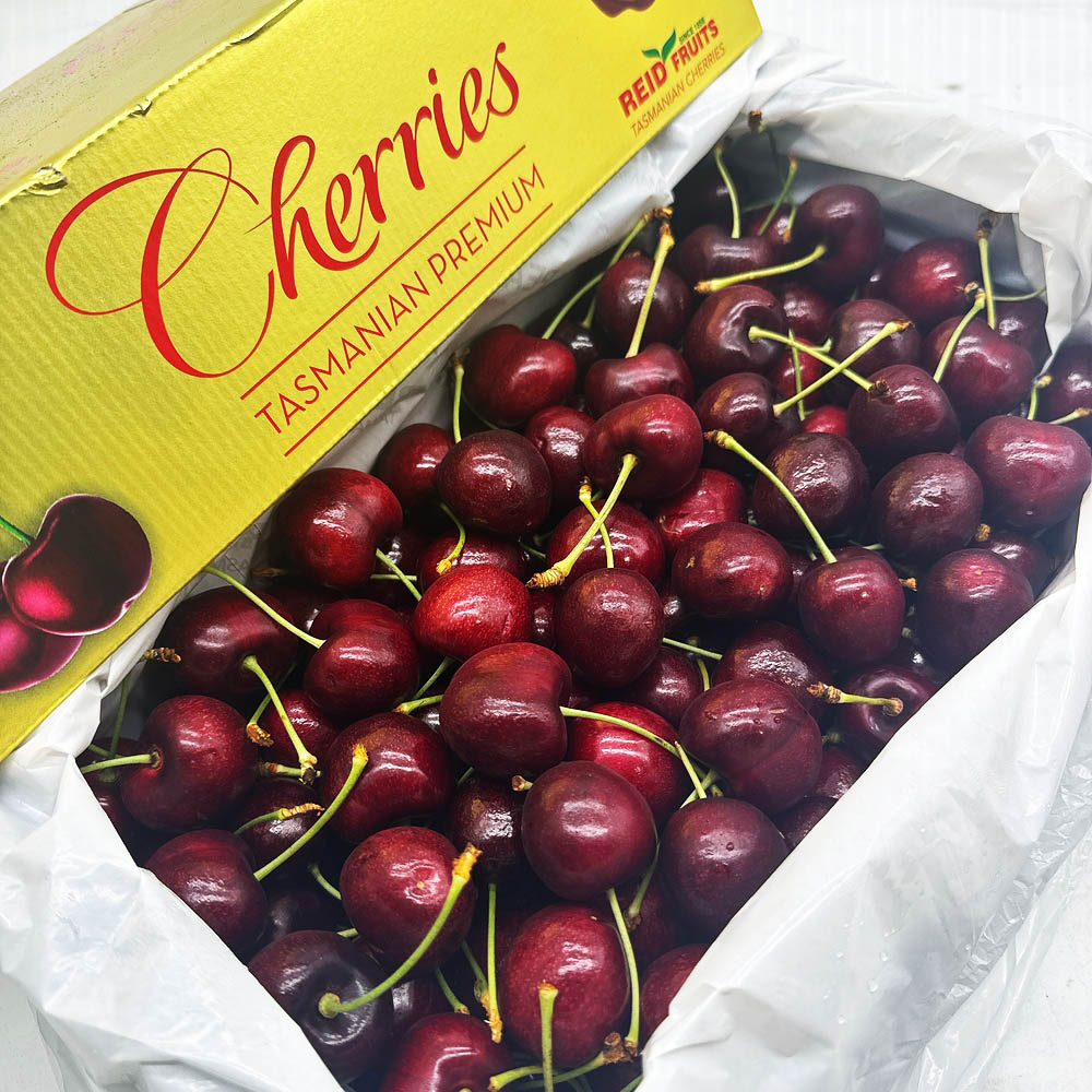 Reid-Fruits-Tasmanian-Simone-Cherries-Gift-Box---30mm+-2kg-1