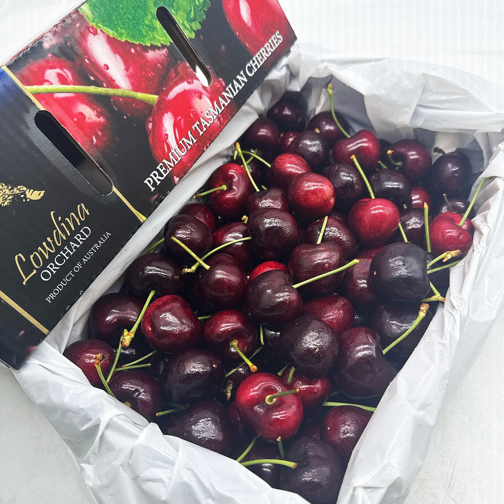 Lowdina-Orchard-Lapin-Cherries-Gift-Box---32-34mm,-2kg-1