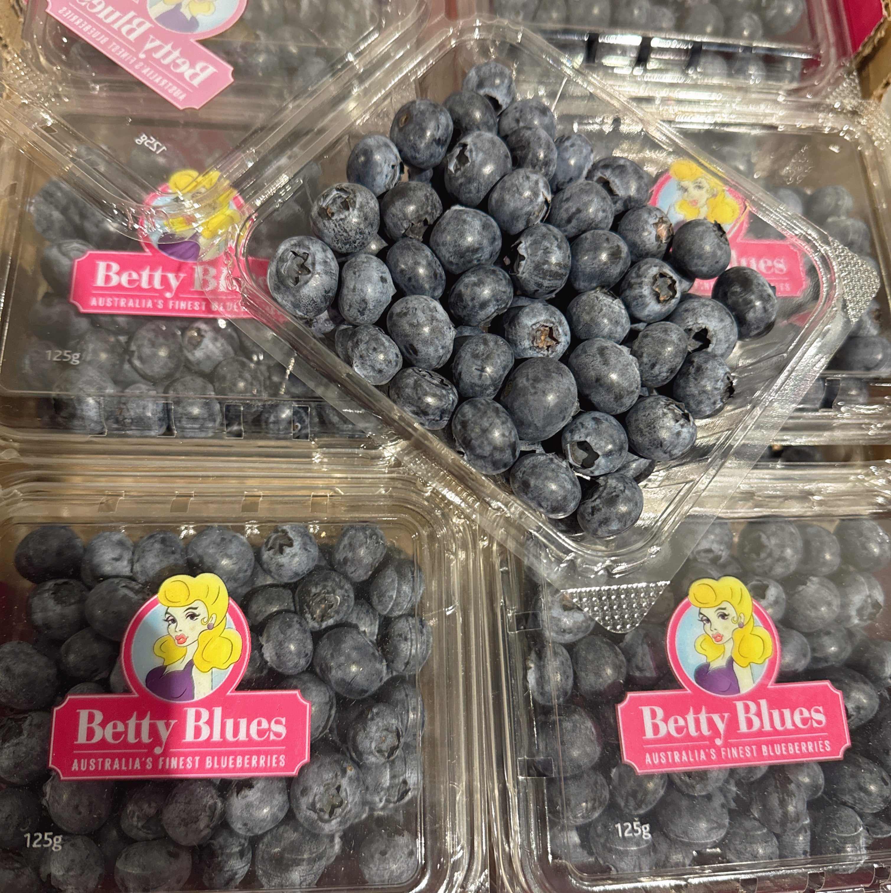 betty-blues-blueberries-125g-1